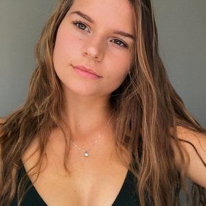 Meet your Posher, Naomi